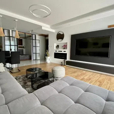 Mountain Base - Widokowe Jacuzzi * コシチェリスコ