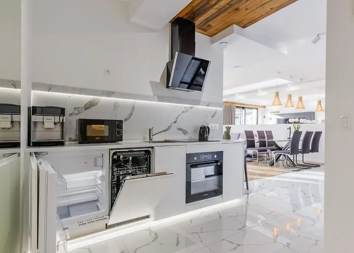 公寓 Mountain Base - Widokowe Jacuzzi 考斯赛力克