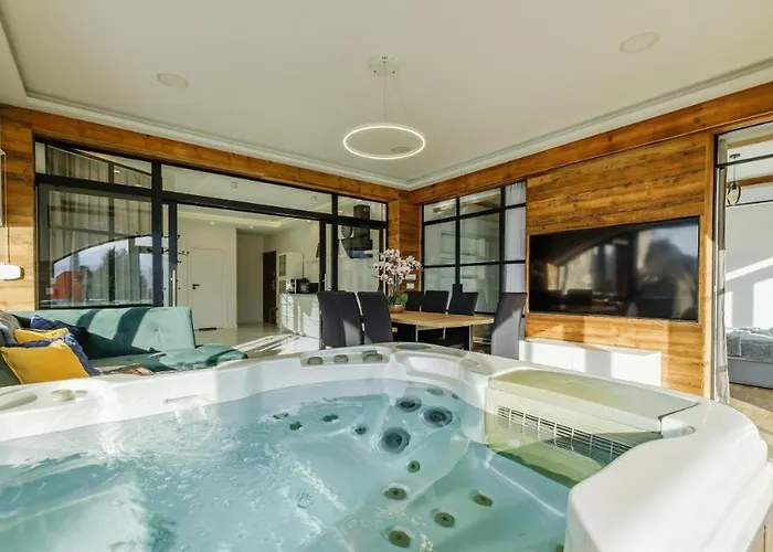 Mountain Base - Widokowe Jacuzzi